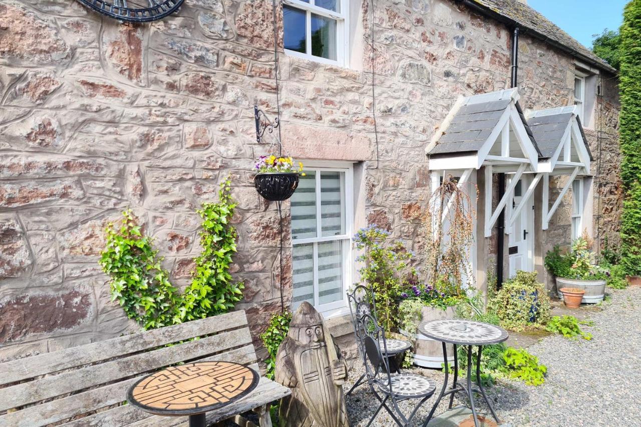 Alexander Cottage Inverness Exterior photo